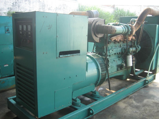 博山租赁发电机- 发电机碳刷磨损的原因是什么