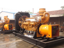 博山发电机组的频率规格是如何确定的？