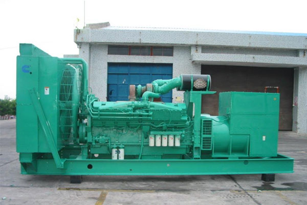 博山工厂发电机应急发电时如何更准确地检查发电机状态？