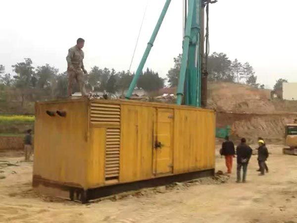 博山如何判断水冷式机油散热器密封件是否需要更换？